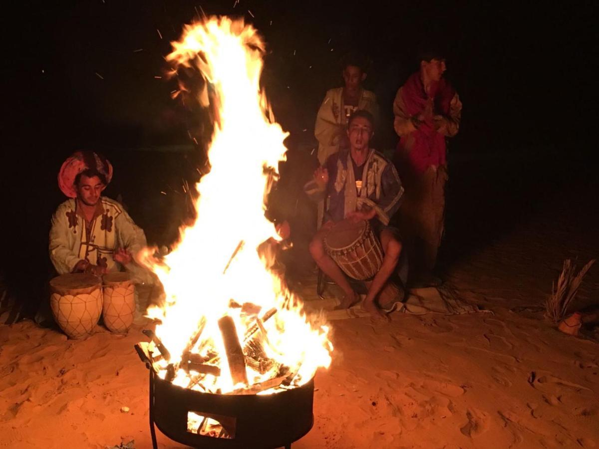Hotel Desert Luxury Tented & Activities Adrouine Exterior foto