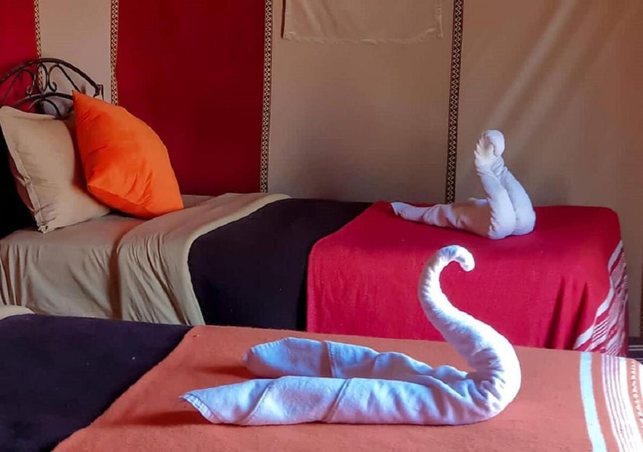 Hotel Desert Luxury Tented & Activities Adrouine Exterior foto