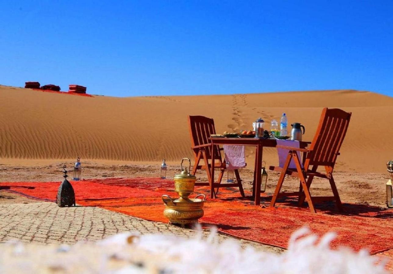 Hotel Desert Luxury Tented & Activities Adrouine Exterior foto
